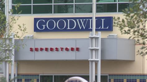 Goodwill portland - May 23, 2020 · See the full list of reopened stores: Airport Outlet 5950 NE 122nd Ave. Portland, OR 97230. Hillsboro Outlet 2920 SE Century Blvd. Hillsboro, OR 97123. Newberg 2210 Portland Road, Newberg, OR ... 